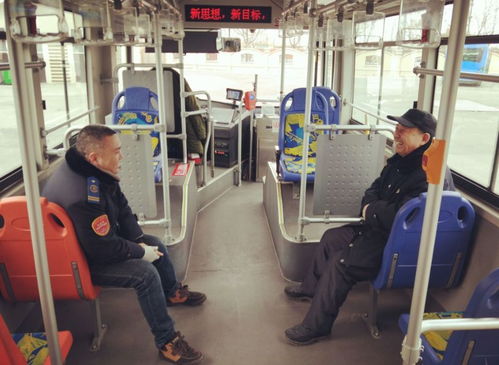 公交集团东部公司开展驾驶员安全服务再教育培训